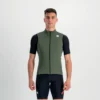 Sportful Fiandre Light No Rain Fietsjas Beetle -Exporteren Cycling Kleding Winkel 305 beetle product 26291 1